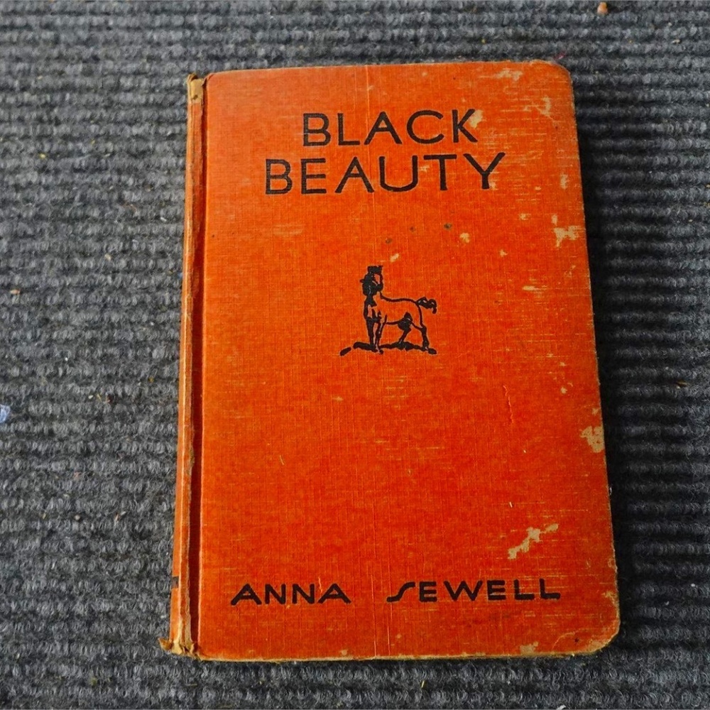 Vintage Copy of Black Beauty Hardback Book